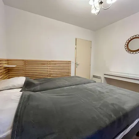 Apartmán 2 Pieces Avec Jardin A 50m De La - 4 Couchages, Parking Prive, Terrasse - Fr-1-226b-9 *