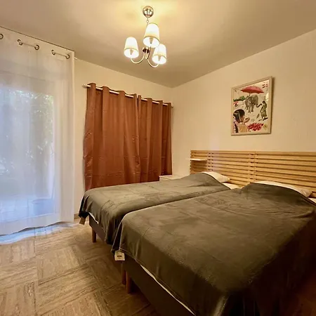 Apartament 2 Pieces Avec Jardin A 50m De La - 4 Couchages, Parking Prive, Terrasse - Fr-1-226b-9 *